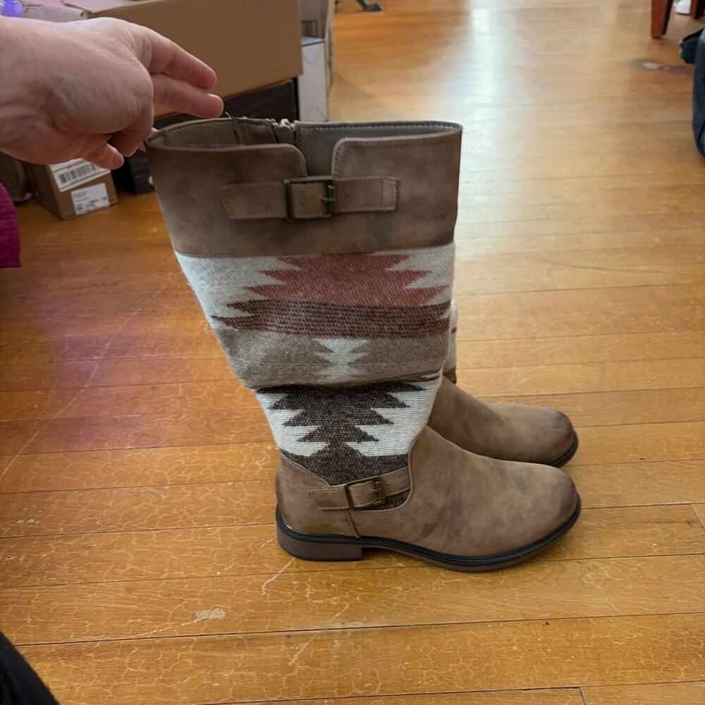 Natural Reflections Bronco Boots